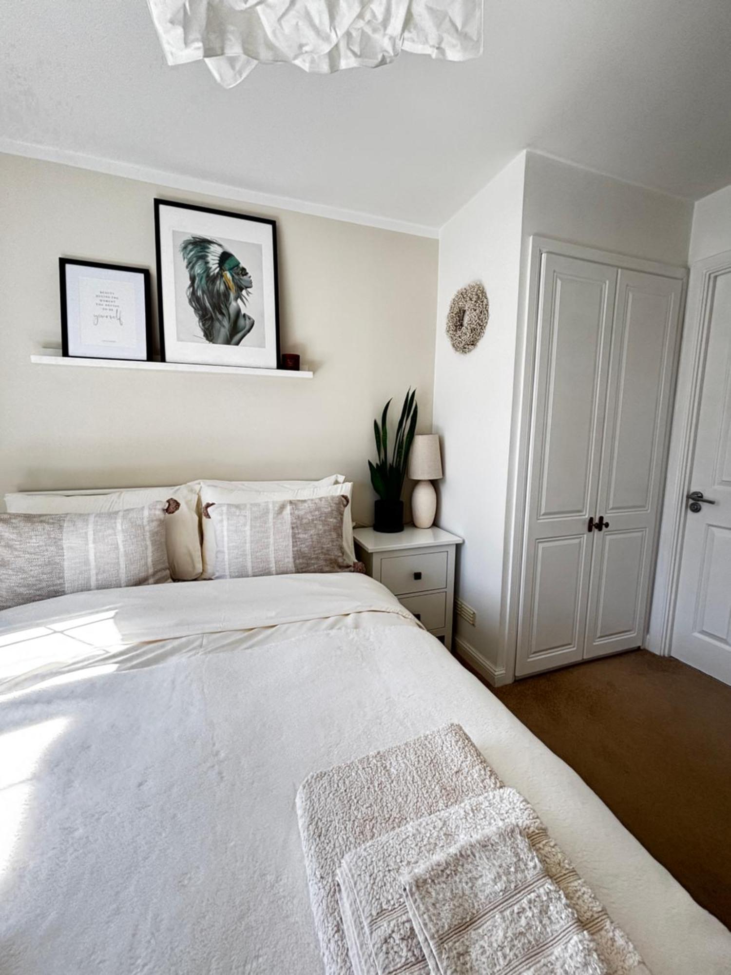 Delux Room With Private Parking, Sleeps 2, Perfect For Cotswold Getaway, Easy A419 Access Blunsdon Luaran gambar